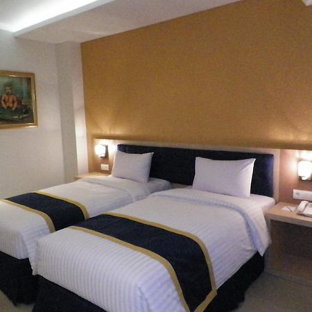 D'Best Hotel Pasar Baru Bandung Quarto foto