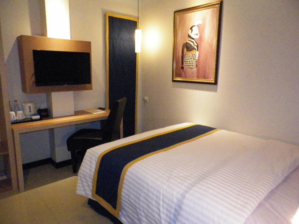 D'Best Hotel Pasar Baru Bandung Quarto foto